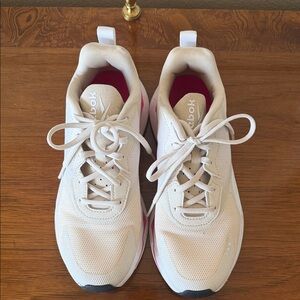 Reebok Women's Zig Elusion Energy Alabaster/Pink Size 5 1/2